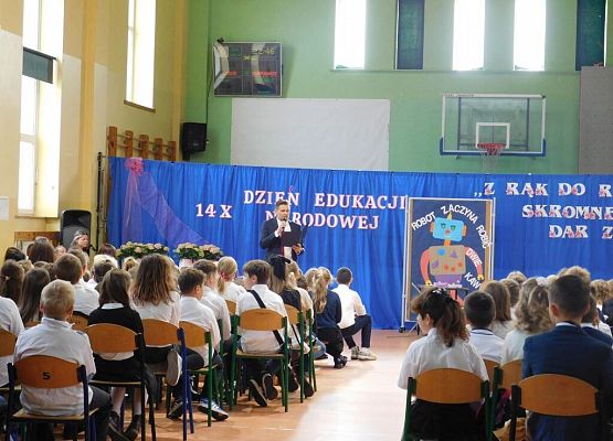 Tym, którzy prowadzą nas do źródeł wiedzy grafika