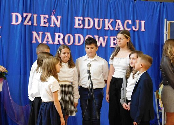 Tym, którzy prowadzą nas do źródeł wiedzy grafika