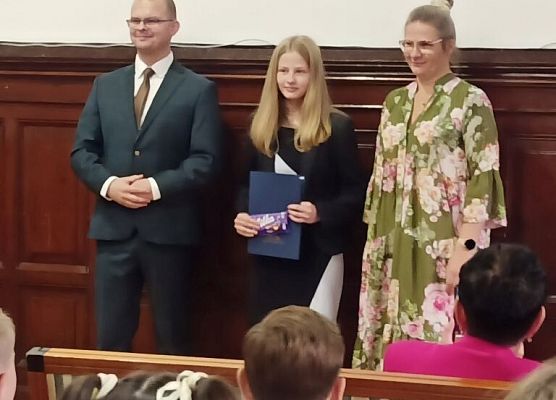 Nagrody i wyróżnienia z okazji Dnia Edukacji Narodowej grafika