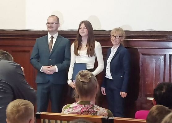 Nagrody i wyróżnienia z okazji Dnia Edukacji Narodowej grafika