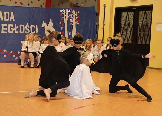 W 106. rocznicę niepodległej Polski grafika