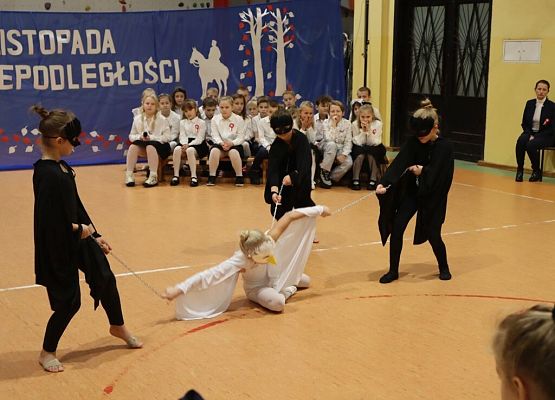 W 106. rocznicę niepodległej Polski grafika