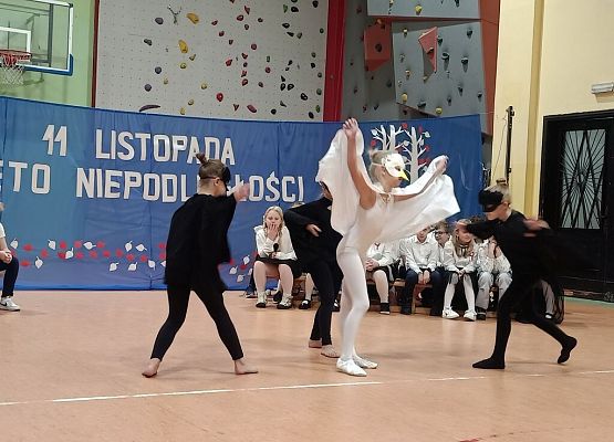 W 106. rocznicę niepodległej Polski grafika