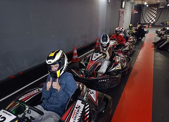 Wspólna wycieczka klas 7a i 8a grafika