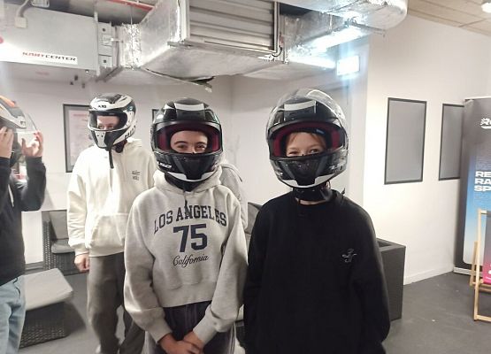 Wspólna wycieczka klas 7a i 8a grafika