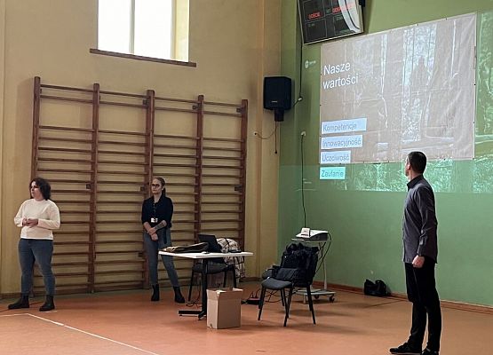 NFM Production w naszej szkole grafika