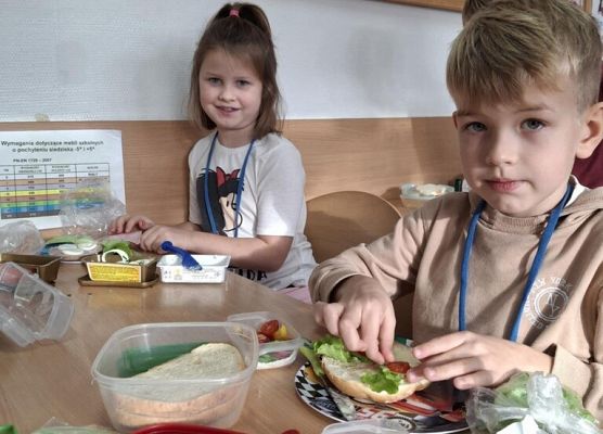 Zdrowie na talerzu w klasie 1a grafika