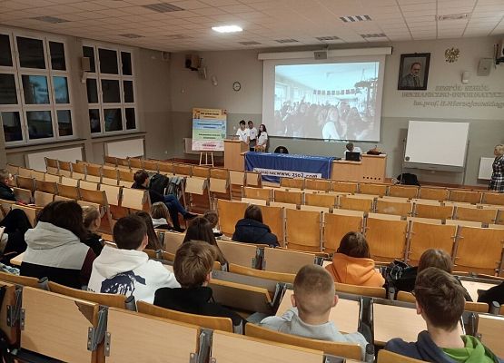 Z wizytą w II Liceum Ogólnokształcącym w Lęborku grafika