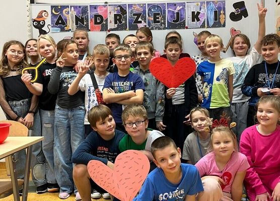 Święty Andrzej Ci ukaże, co Ci los przyniesie w darze - andrzejki w klasach 1-3 i w szkolnej świetlicy grafika