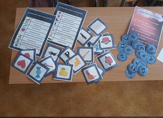 Święty Andrzej Ci ukaże, co Ci los przyniesie w darze - andrzejki w klasach 1-3 i w szkolnej świetlicy grafika