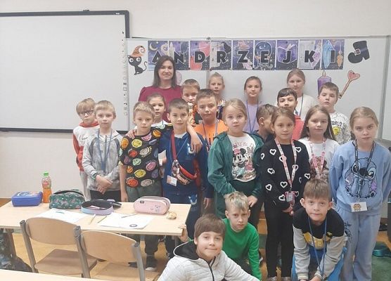 Święty Andrzej Ci ukaże, co Ci los przyniesie w darze - andrzejki w klasach 1-3 i w szkolnej świetlicy grafika