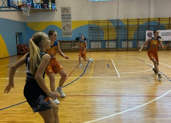 Ogromny sukces naszych koszykarek grafika