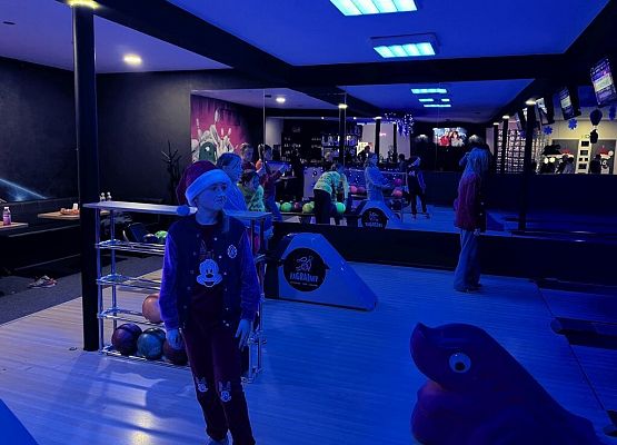 Mikołajki w lęborskiej kręgielni grafika