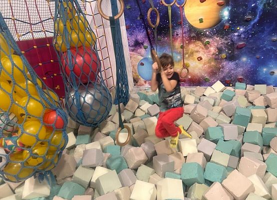 Skoczny poniedziałek grafika