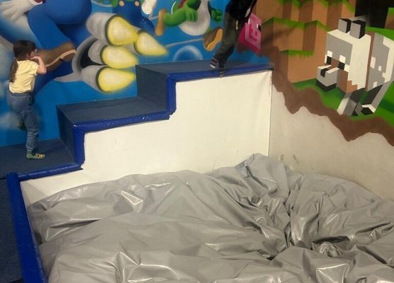 Skoczny poniedziałek grafika