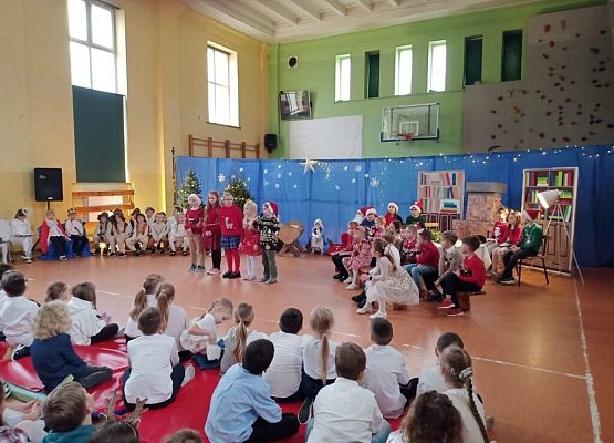 Festiwal świąteczny klas I-III grafika