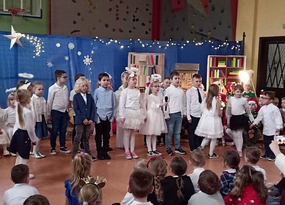 Festiwal świąteczny klas I-III grafika