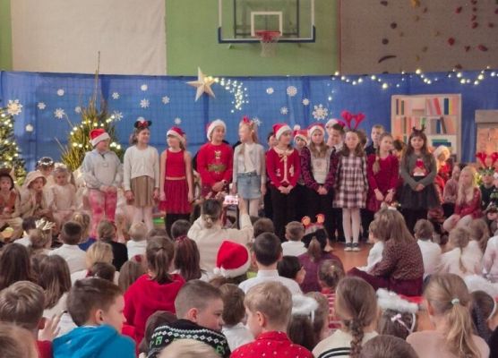 Festiwal świąteczny klas I-III grafika