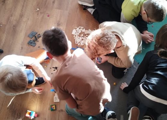 Klocki Lego.  Zabawka, z której nie da się wyrosnąć… grafika