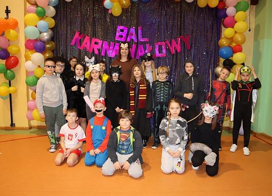 Bal karnawałowy grafika