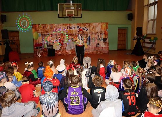 Bal karnawałowy grafika