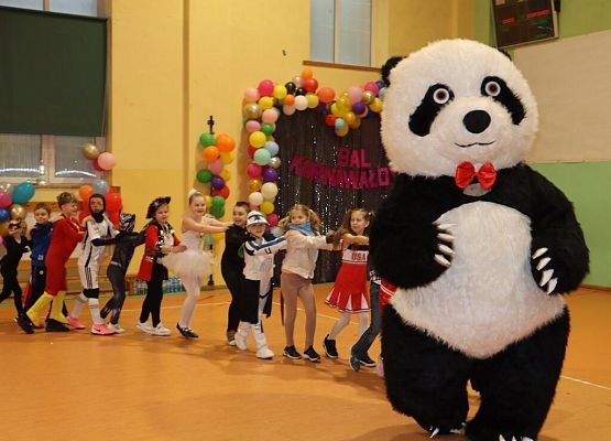 Bal karnawałowy grafika