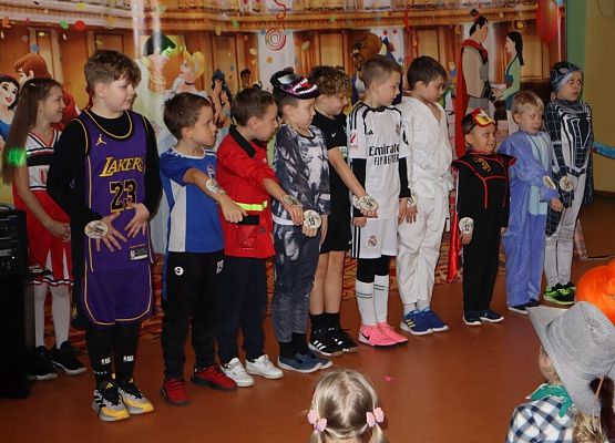 Bal karnawałowy grafika