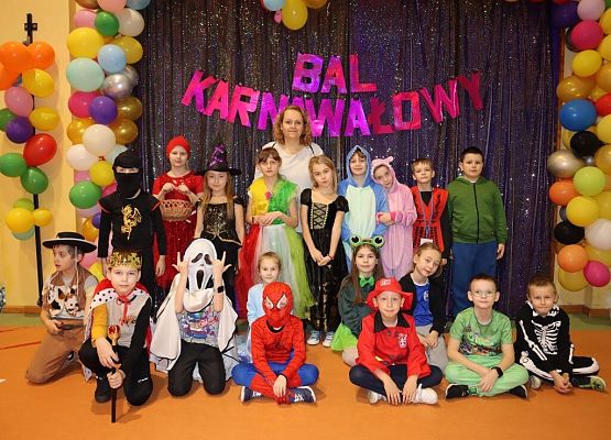 Bal karnawałowy grafika