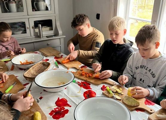 Wizyta w krainie w kratę grafika