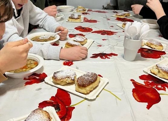 Wizyta w krainie w kratę grafika