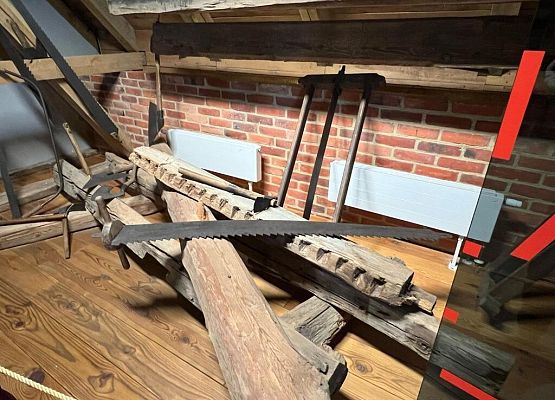 Wizyta w krainie w kratę grafika