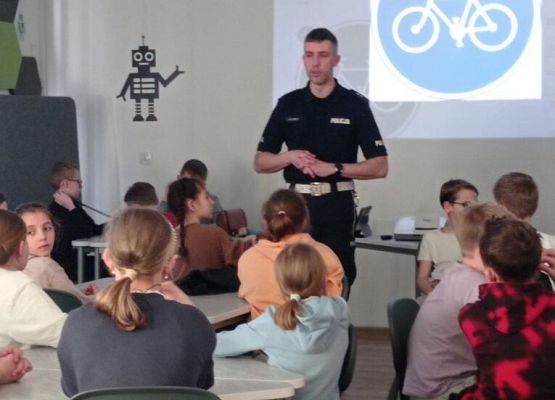Karta rowerowa dla uczniów klasy IV – spotkanie z naczelnikiem drogówki grafika