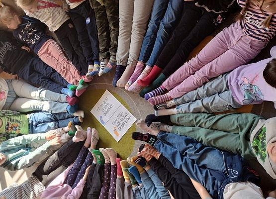 Dzień Kolorowej Skarpetki w świetlicy grafika