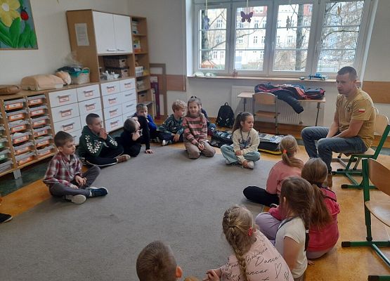 Pierwsza pomoc w klasach 1-3 grafika