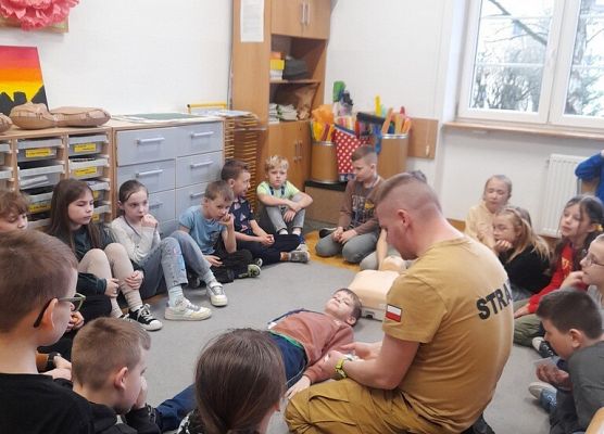 Pierwsza pomoc w klasach 1-3 grafika