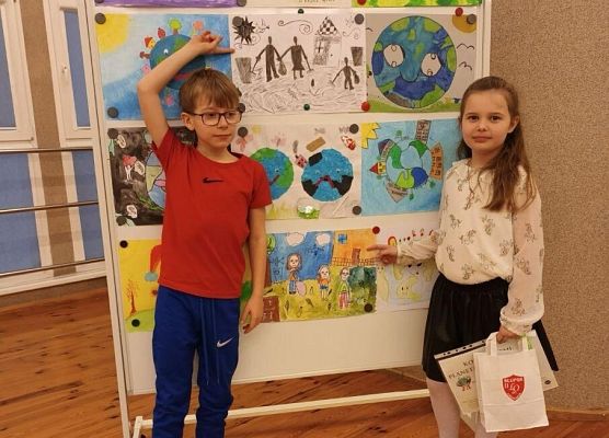 „Kolory Ziemi: planeta w dziecięcych oczach” – wręczenie plastycznych wyróżnień grafika