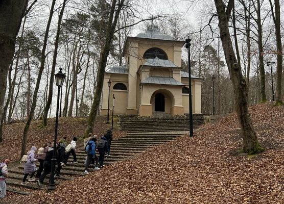 Wielkopostna zaduma na Drodze Krzyżowej grafika