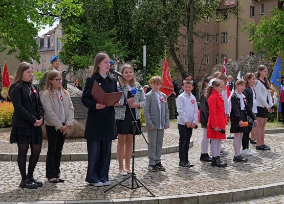 Majowe święto grafika