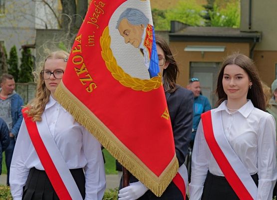 Majowe święto grafika