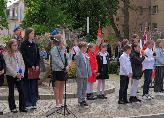 Majowe święto grafika