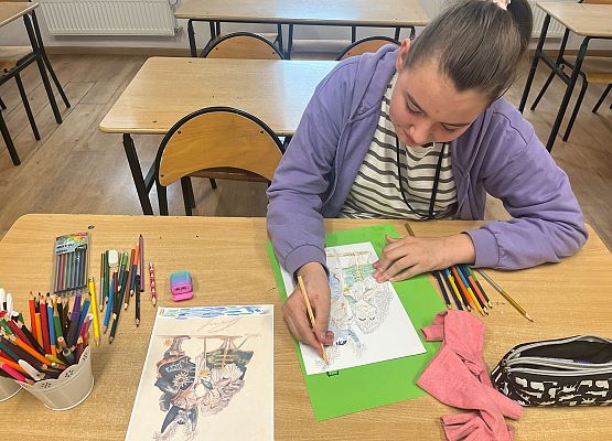 Sukces Kariny i Agaty w konkursie artystyczno-językowym grafika