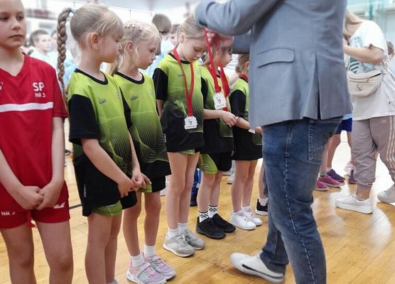 „Kto z nas lepiej i prędzej” grafika