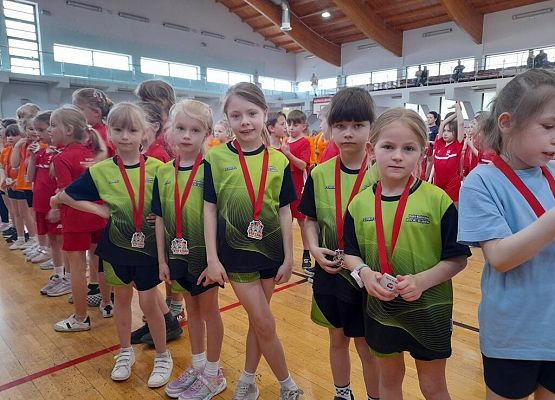 „Kto z nas lepiej i prędzej” grafika