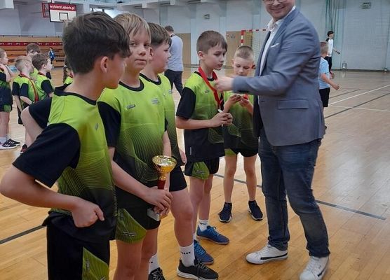 „Kto z nas lepiej i prędzej” grafika