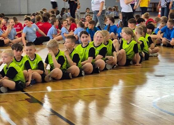 „Kto z nas lepiej i prędzej” grafika