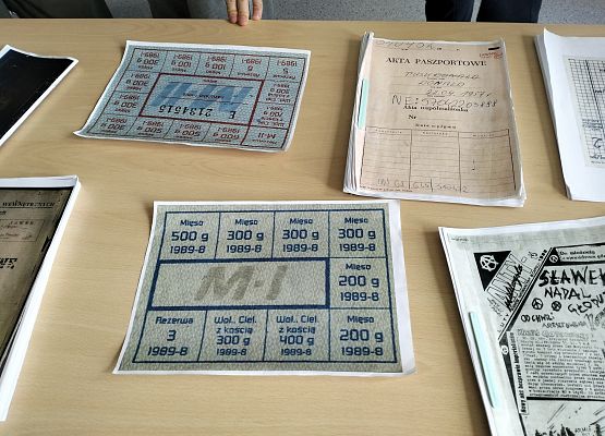 Klasa 8a  z wizytą w IPN-ie  w Gdańsku grafika