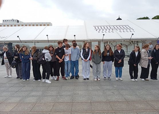 Wycieczka klasy VIII B grafika