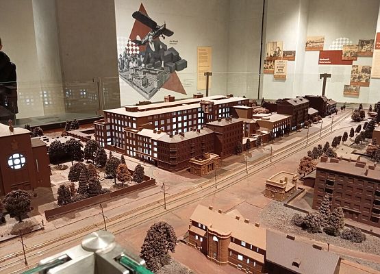 Wycieczka klasy VIII B grafika