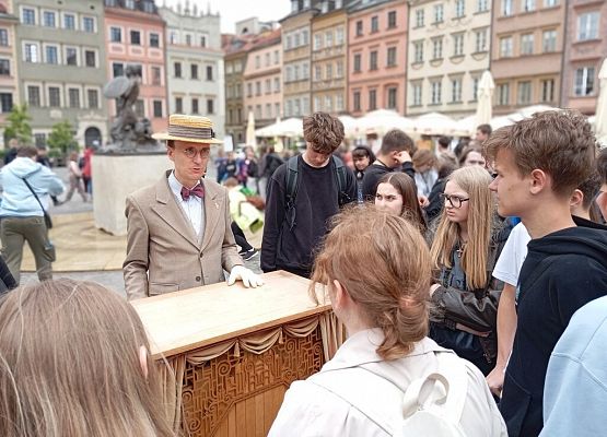 Wycieczka klasy VIII B grafika