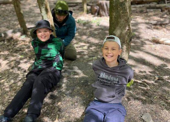 Lekcja przetrwania w Adventure Park grafika